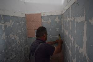Се обновуваат санитарните јазли во ООУ „Трифун Пановски“ Битола