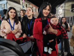 Три месечното бебе Леудрид е најмладиот учесник на Битолски Монмартр