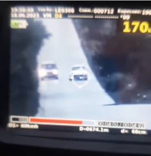 (видео)Полицискиот радар “улови“ возач кој возеше 170 км на час кај Демир Хисар