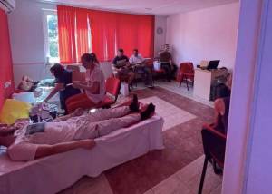 Вработените од „Карпатија“ во хумана акција за дарување на крв