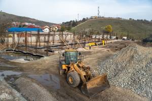 Општина Битола планира да гради комплетна инфраструктура за новите трговски центри ЛИДЛ и БЛИС, но неизвесно е дали Советот ќе даде зелено светло