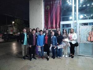 Битола нема опера, ама го има Интерфест-учениците од ОУ „Гоце Делчев“ дадоа пример како младите да излезат од стегите на шунд музиката