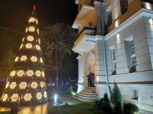 Љубојна, Никола Зацески и група „Мелем“ за Новогодишната ноќ ќе ги забавуваат битолчани пред Офицерски