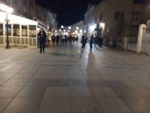 Ноќна полициска акција- Затекнати малолетници кои се пијанчат по улици и кафулиња