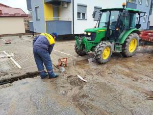Екипи на Нискоградба ги санираат штетите од обилните врнежи низ Битола