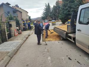 „Нискоградба“ - Битола ги санира ударните дупки по битолските улици