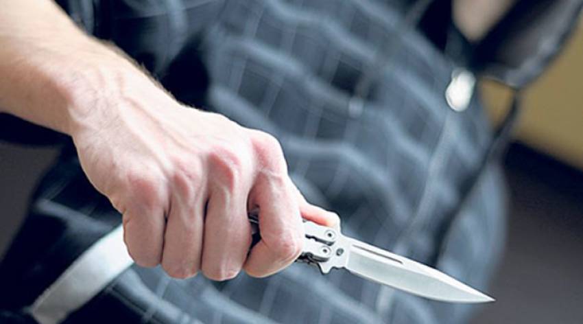 Двајца нападнати со нож на ул.„Анести Пановски“ во Битола