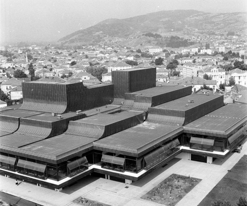 На денешен ден пред 48 години започна изградбата на битолскиот Центар за култура