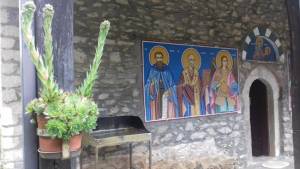 Спокојот и убавината на манастирот „Св. Петка“ во Цапари (фотогалерија)