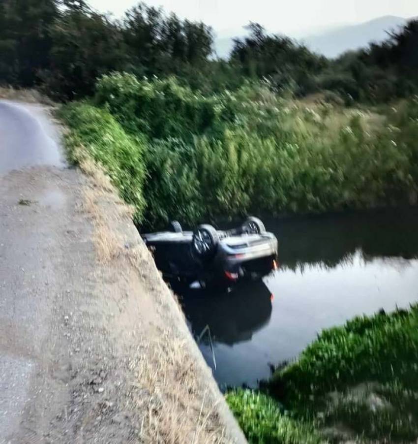 Возило со странски државјанин излета во каналот кај село Жабени