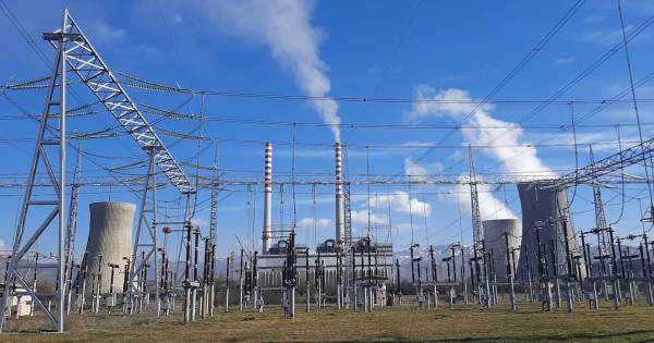 АД ЕСМ е производител на електрична енергија и 100% ги снабдува домаќинствата, ЕСМ Продажба набавува струја за дополнителни снабдувања по одлуки од Влада