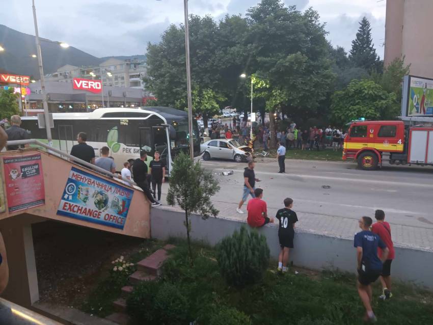 Полицијата со детали за сообраќајката кај Новиот пазар: Двајцата повредени се на 19 годишна возраст