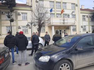 Протест на возачите од „Кар клубот“ во Битола поради високите цени на горивата