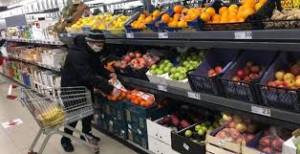 Нов сет мерки на Владата за намалување на цените на овошјето, зеленчукот, млекото