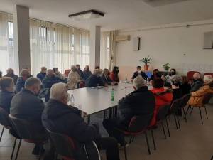 Покачувањето на пензиите тема на работната средба на Крајовски со Здружението на пензионери од Битола