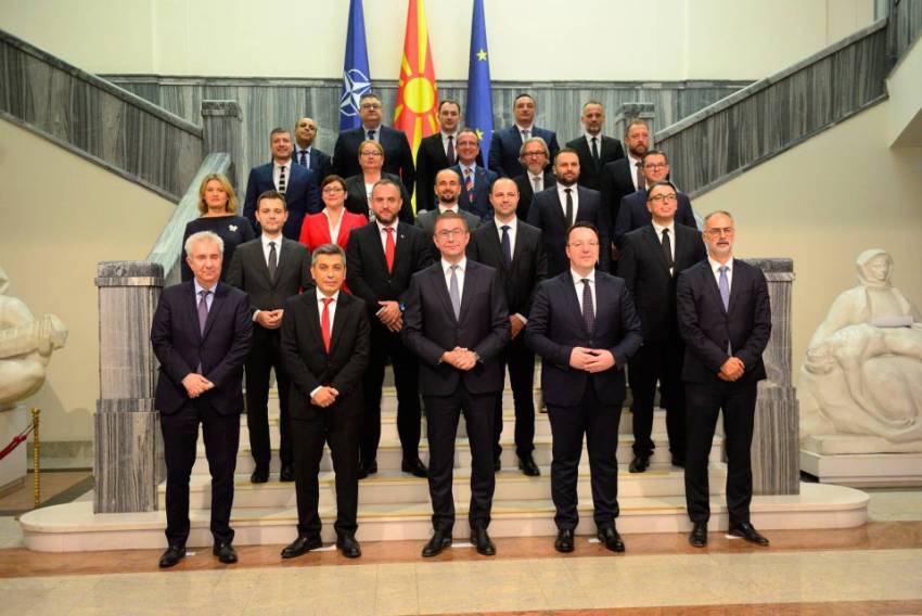 Македонија доби нова Влада на чело со Христијан Мицкоски