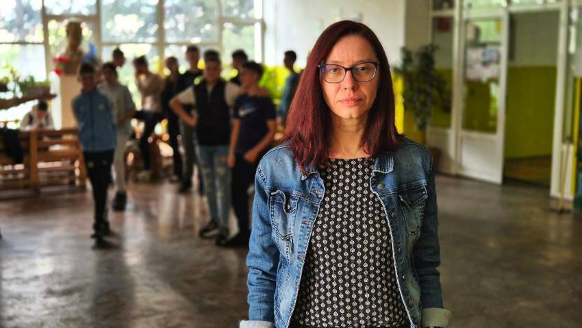 Директорката Гордана Јоначиќ се огласи за случајот со наставникот Стефан Поповски - ООУ „Тодор Ангелевски“ посветено на законито, транспарентно и одговорно работење