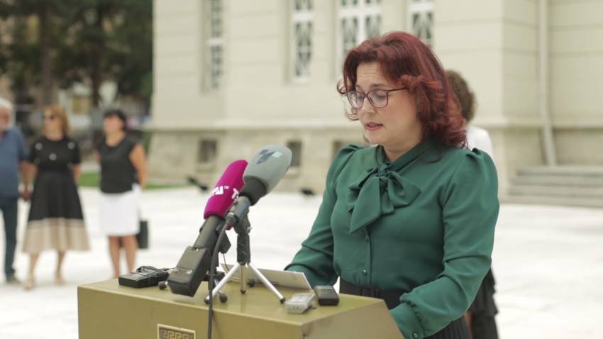 Поранешната градоначалничка Петровска го брани ставот на СДСМ за реконструкција на „Парк“ наместо одобрените велосипедски патеки
