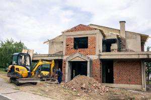 Почна реконструкцијата на објектот за училиште во населбата „Буковски ливади“