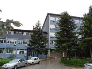 Новороденче од Битола починало за време на транспортот во Скопје - Му се влошила состојбата по раѓањето во Битолската болница