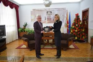 Амбасадорката на Црна Гора Марија Петровиќ ја посети Општина Битола