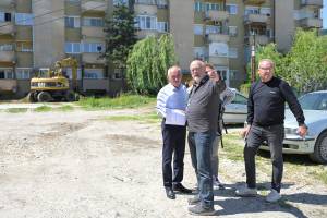 Се уредува паркинг просторот кај „Декорпод“ во Битола