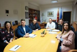 Специјализантите започнаа штрајк: Беа слушнати само во времето на Филипче