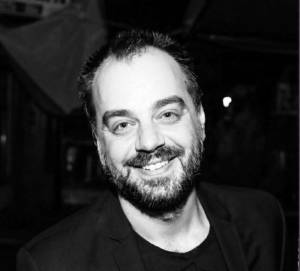 Во книжевен клуб "Утопиа" промоција на романот "Толку темно" од Сашо Димоски