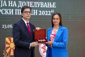 Марија Стојаноска, постдипломец на Техничкиот факултет од Битола, добитник на Инженерски прстен