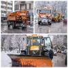 По снежната виулица утрово, механизацијата на зимската служба го расчистува снегот